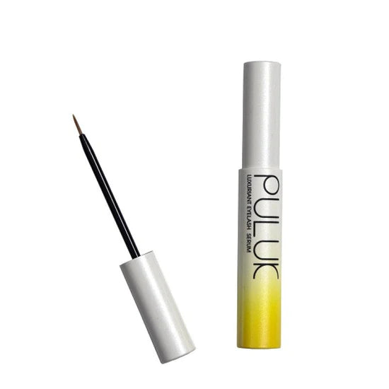 Longer, Fuller Lashes: Achieve the Look You Want with Our Eyelash Serum